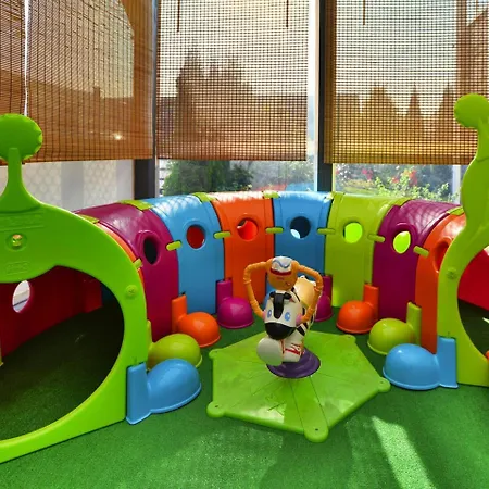 Homes Very Close To The 別荘 *